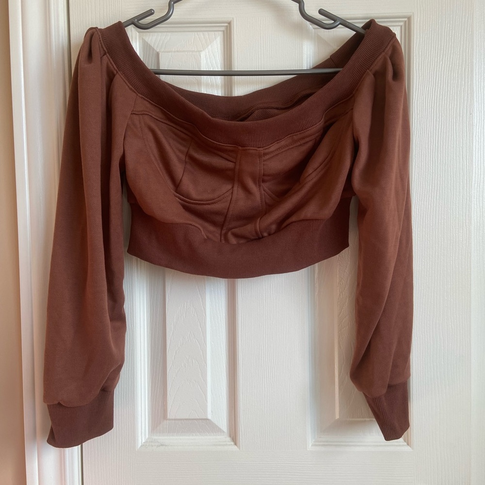Off Shoulder Fold Pleated Crop Pullover